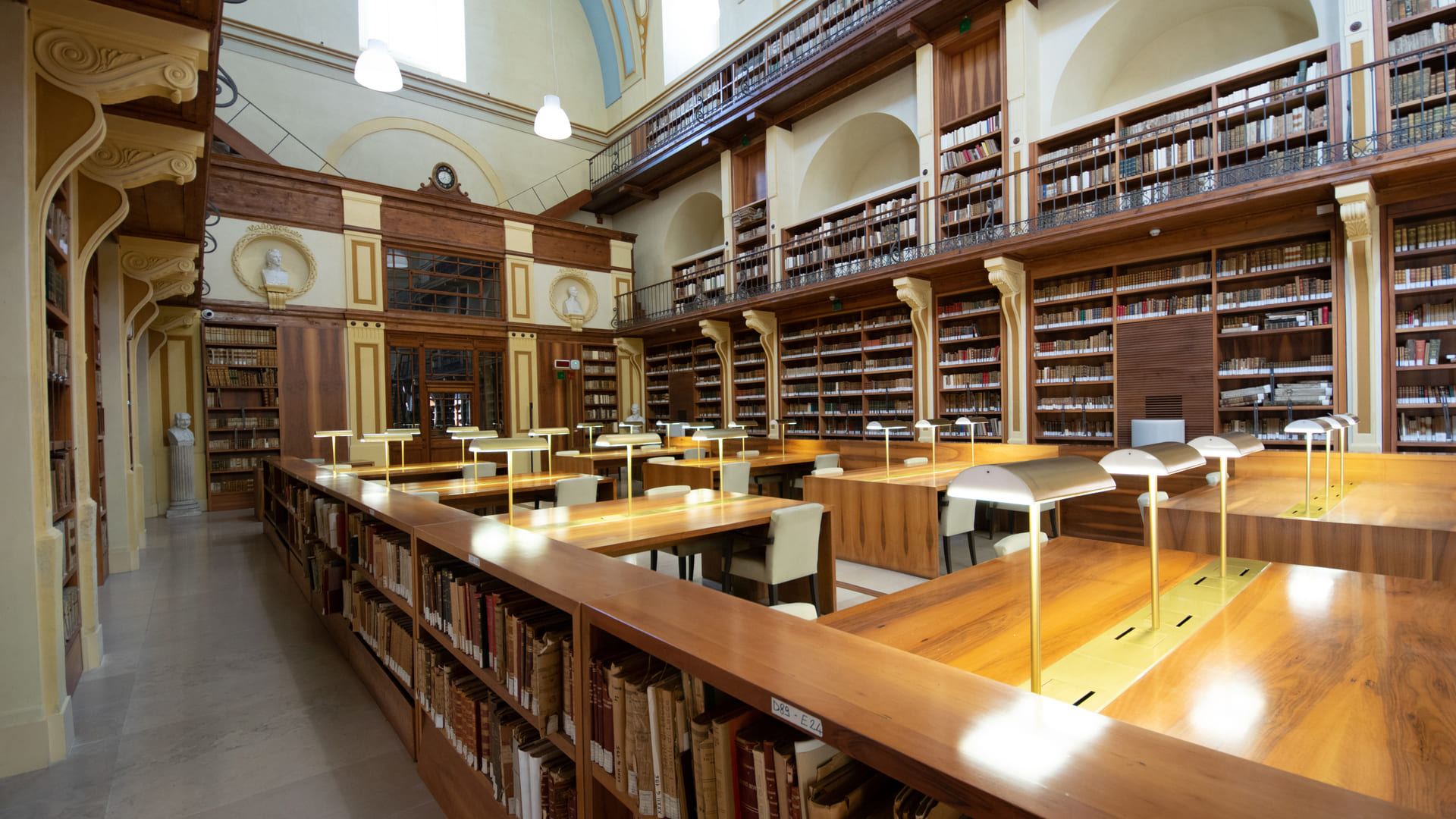 Biblioteca Bernardini